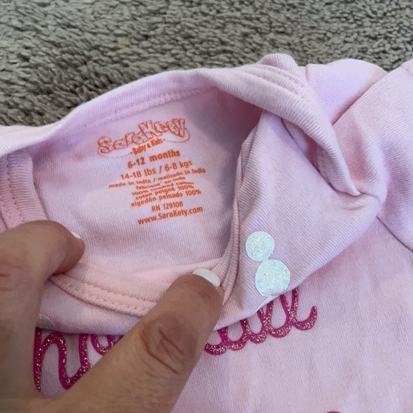 EUC set of 2 Baby Girl Onesies - Picture 5 of 5